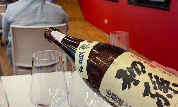 Sakè e Parmigiano Reggiano: l’abbinamento perfetto che sorprende e conquista
